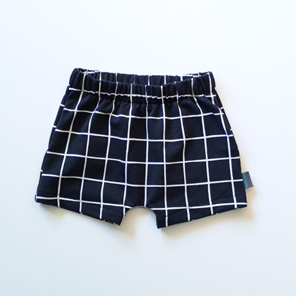 Kurze Hose mit Grid Muster